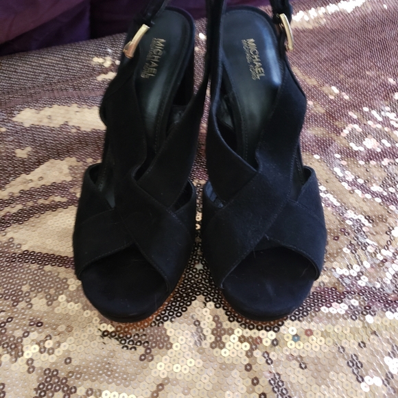 NWOB Black Michael Kors heels - Picture 7 of 8